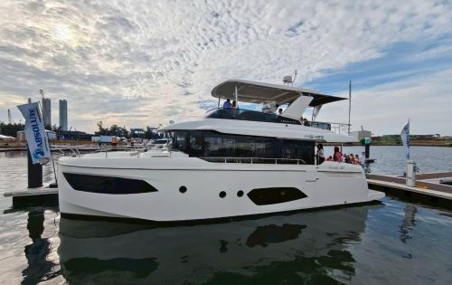 全新ABSOLUTE Navetta 52 優雅登場！  亮相2025台中亞果遊艇嘉年華